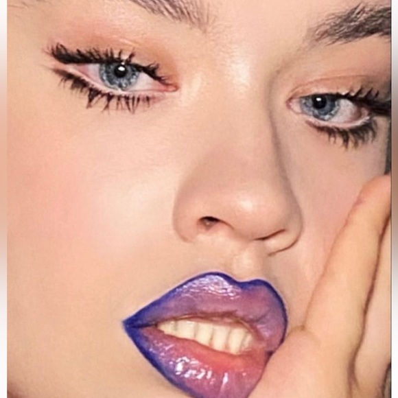 Meet your Posher, Brianna - Picture 1 of 1